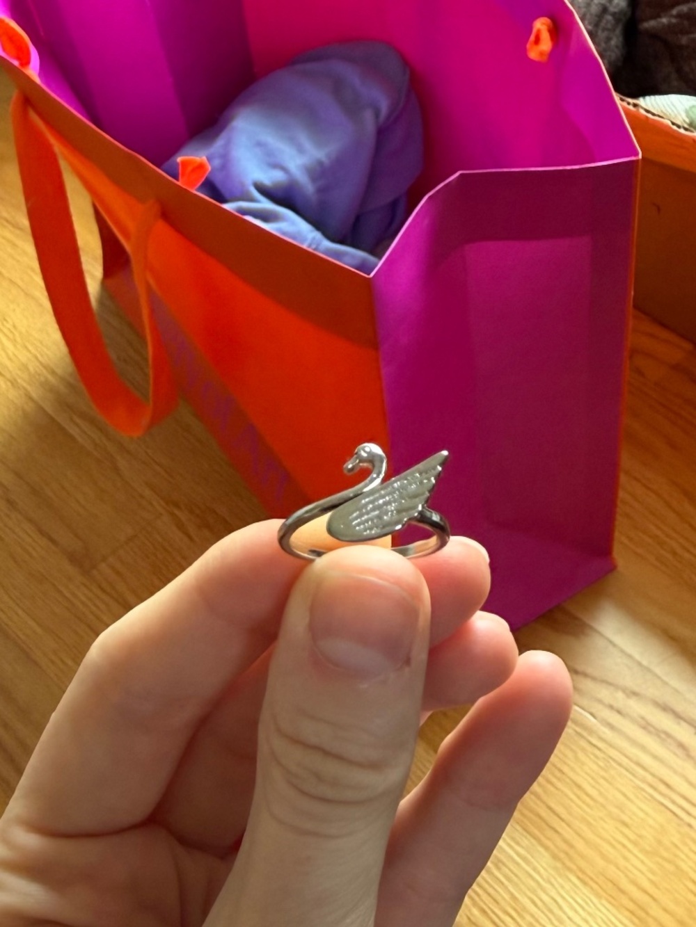 Adjustable Swan Ring - Picture 1 of 4